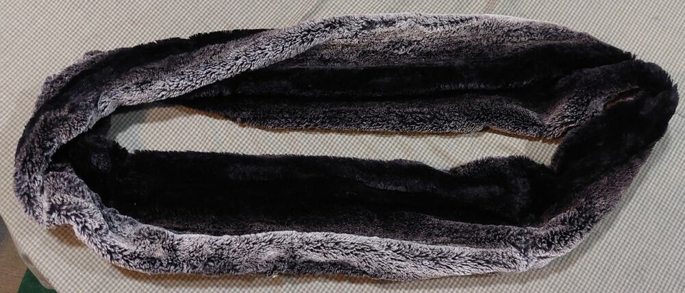 Dana Herbert Black & Gray Faux Fur Infinity Scarf 6 by 60 in